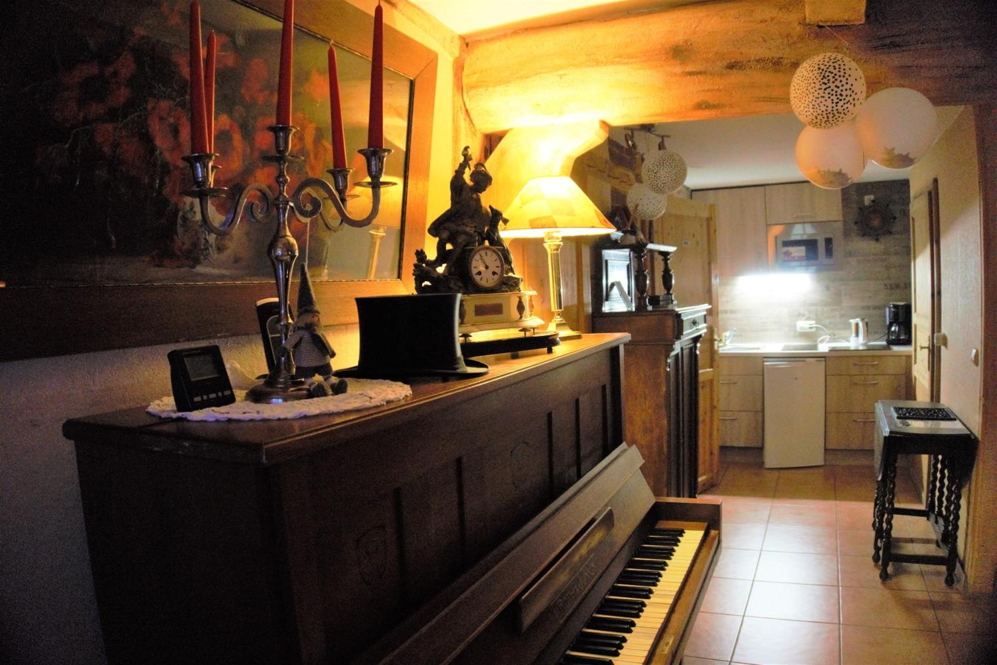 Altes Landhaus Oste, Klavier Appartement, 2 Zimmer Mit Kamin Hemmoor المظهر الخارجي الصورة